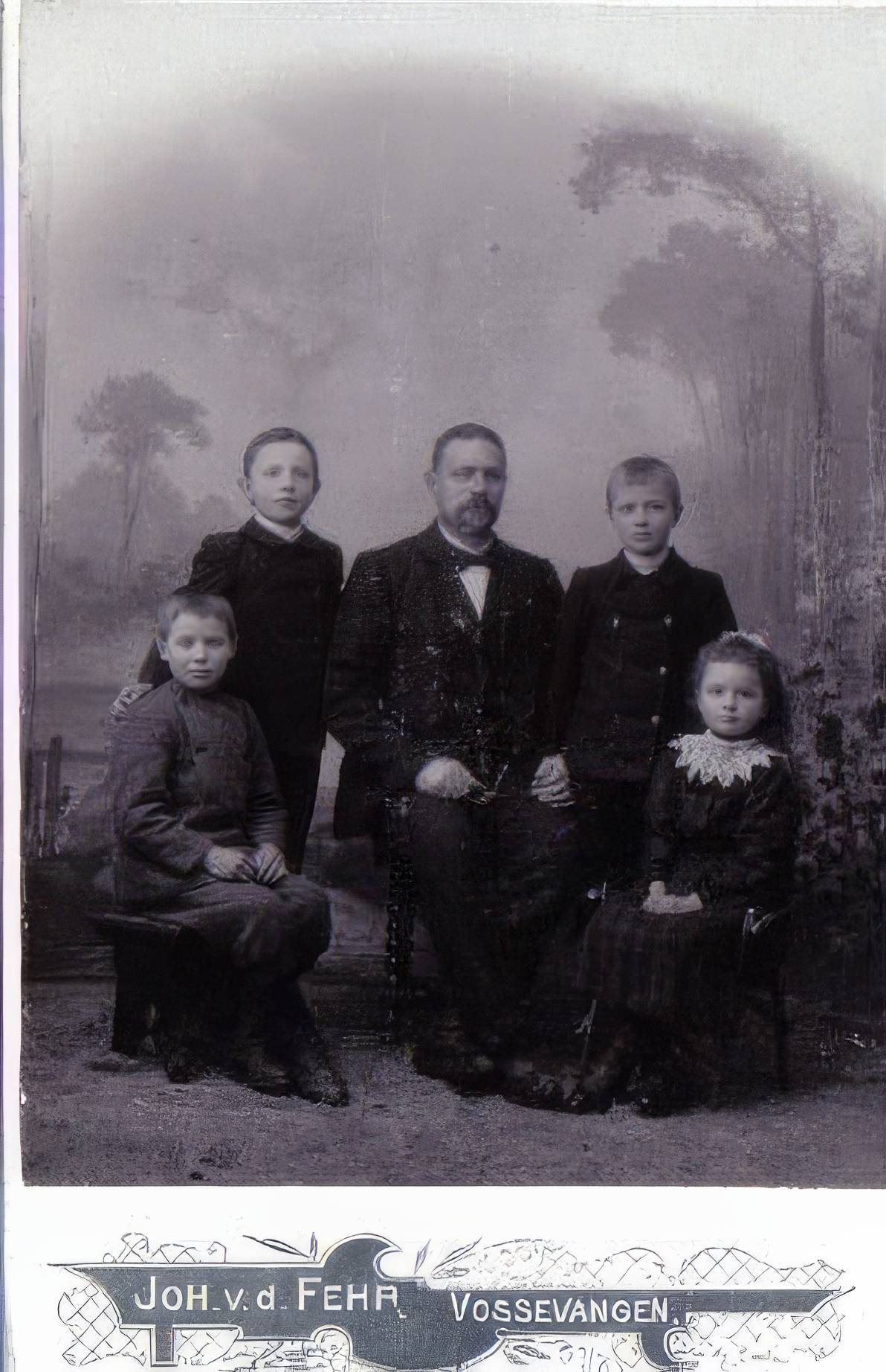 Bilete relatert til Voss ættesogelag:  Fleire nye foto i laget si samlingVoss Ættesogelag...